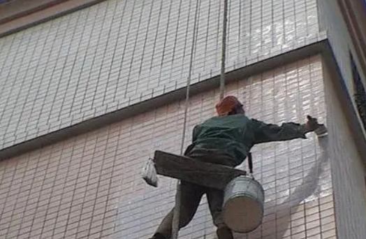 建湖卫生间漏水维修公司分享下建湖外墙防水的必要性。
